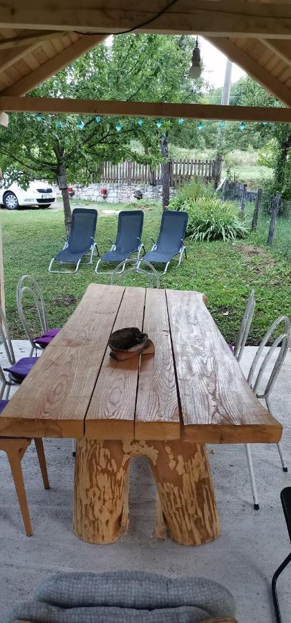 Apartman Nina Licko Petrovo Selo エクステリア 写真