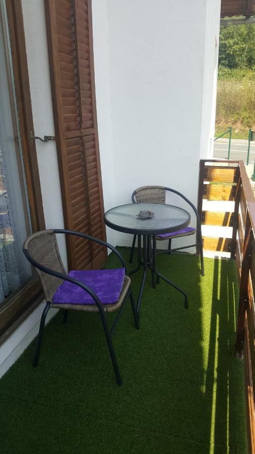 Apartman Nina Licko Petrovo Selo エクステリア 写真